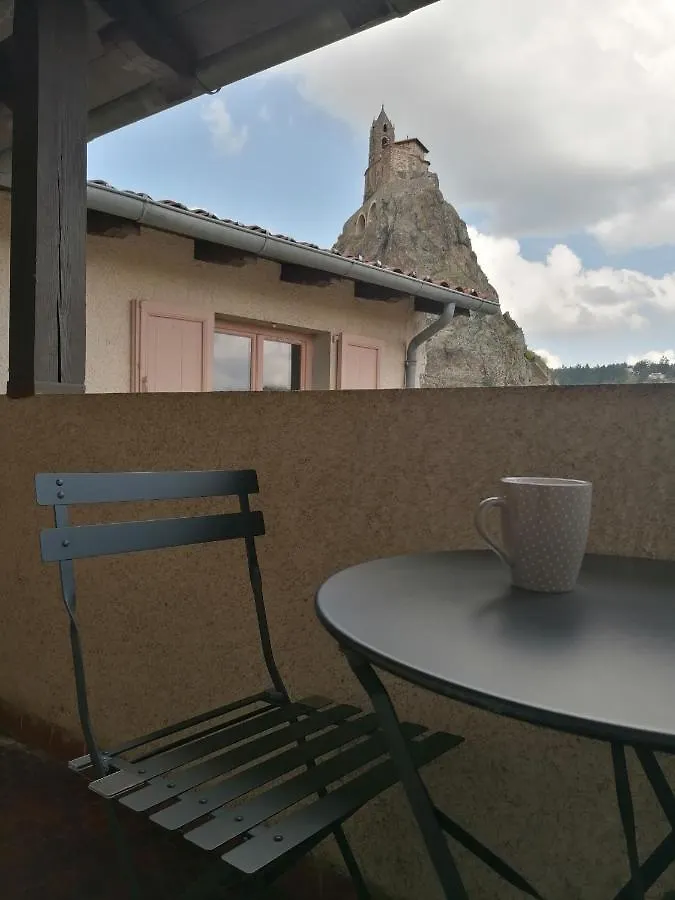 Studio Avec Balcon Au Pied Du Rocher D'Aiguilhe Apartment Le Puy-en-Velay